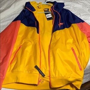 nike windbreaker men’s XXL AR2191-739